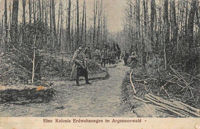 EINE KOLONIE ERDWOHNUNGEN im ARGONNENWALD-WW1 1915 FELDPOST PHOTO GEMAN POSTCARD