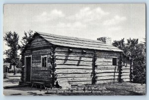 c1910's First Berry Lincoln Store Now US Post Office New Salem Illinois Postcard