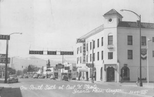 RPPC SOUTH EAST K. STREET GRANTS PASS OREGON REAL PHOTO POSTCARD 1951