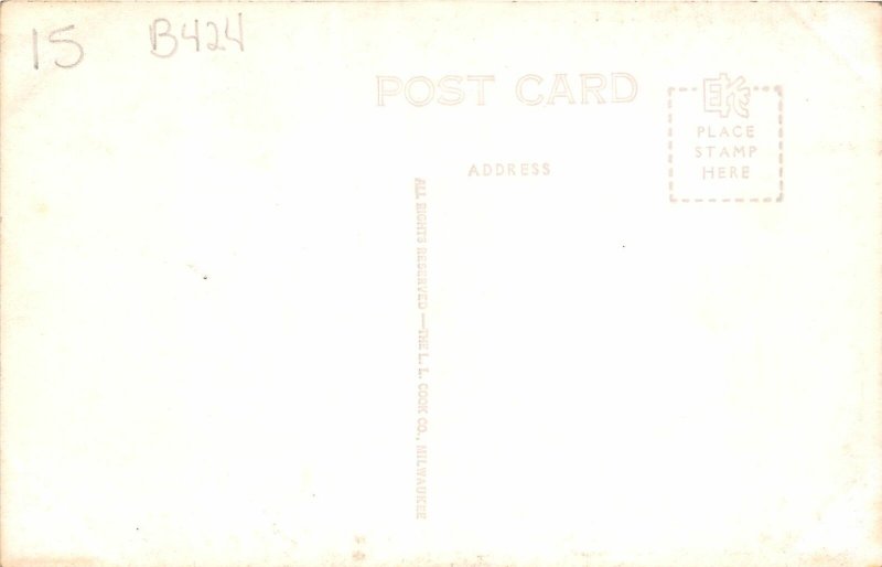 G32/ Fairbury Nebraska RPPC Postcard c1940s Lynch Clinic Building