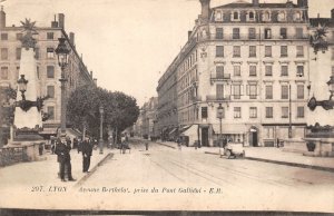 Lot236  france lyon avenue berthelo prise du pont gallieni