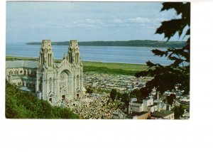 Pilgrims, Ste Anne De Beaupre, Quebec