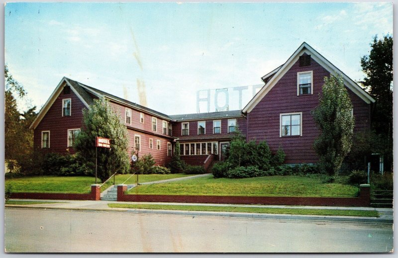 Wa-Keya Hotel 120-128 Fourth Avenue East Two Harbors Minnesota MN Postcard