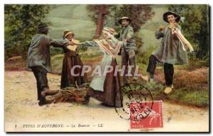 Types & # 39Auvergne Old Postcard The Bouree (folk dance)