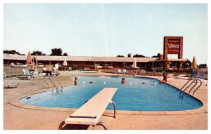 Minnesota  Minneapolis  Biltmore Motor Hotel  Pool