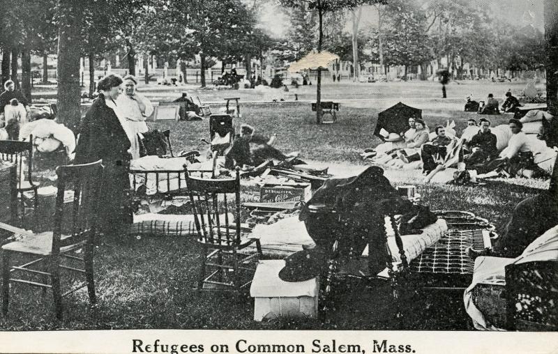 MA - Salem, 1914. Refugees on the Common after great fire