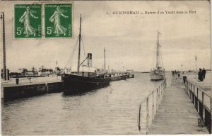 CPA OUISTREHAM Entree d'un Yacht dans le Port (1228630)