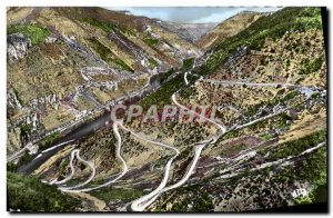 Postcard Modern laces of the road to Malene has the & # 39Aven Armand and val...