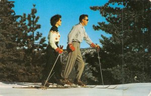 RUNNING SPRINGS, California~CA   SNOW VALLEY SKI AREA~Couple Skiing   Postcard