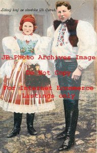 Native Ethnic Culture Costume, Slovakia Couple, Ostroh Ukraine