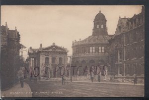 Oxfordshire Postcard - Oxford, View in Broad Street   RS17644