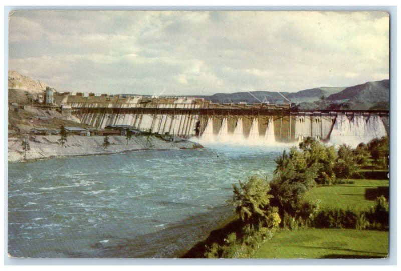 c1960's Grand Coulee Dam Largest And Highest Overflow Dam Spokane WA Postcard