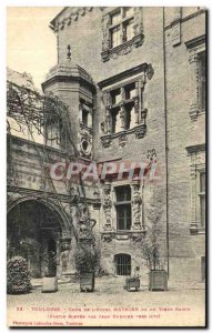 Old Postcard From The Toulouse Court Maynier Or Hotel Du Vieux grapes