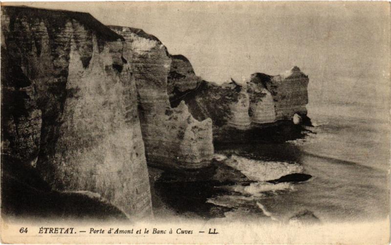 CPA ETRETAT-Porte d'Amont et le Banc a Cuves (269868)