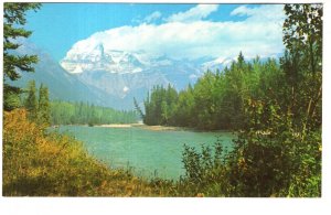 Mount Robson, Berg Lake, British Columbia, Canadian Rockies