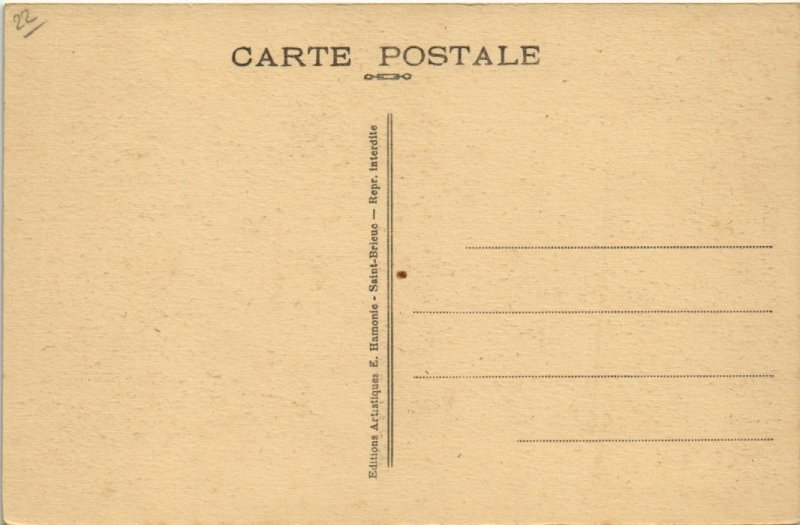 CPA GUINGAMP Place du Centre (1166329)