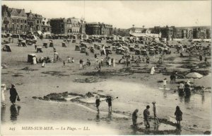 CPA MERS-les-BAINS La Plage (18112)