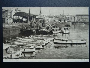 Devon PLYMOUTH The Barbican shows Trawlers & Rowing Boats - Old Postcard