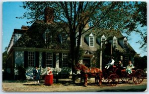 Postcard - Raleigh Tavern - Williamsburg, Virginia