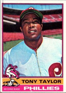 1976 Topps Baseball Card Tony Taylor Philadelphia Phillies sk13519