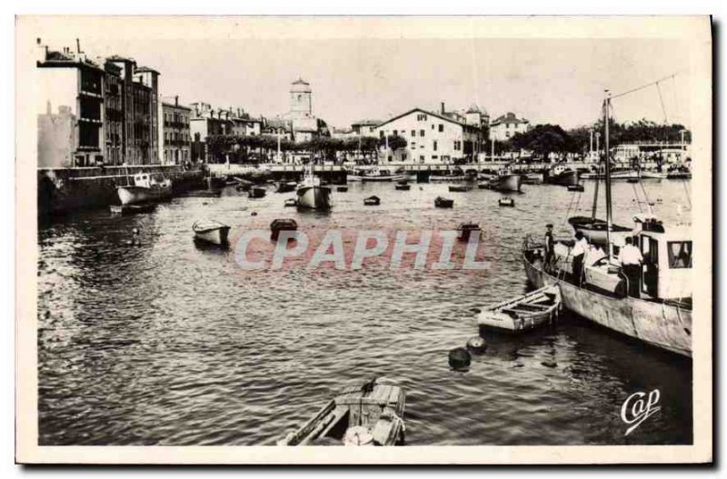Modern Postcard Saint Jean de Luz The Port of Infanta boats