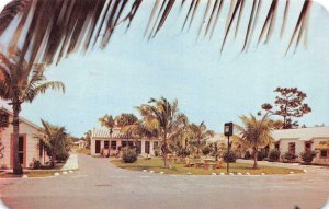 FORT LAUDERDALE, FL Florida SUN COURT APARTMENTS Roadside c1950s Chrome Postcard