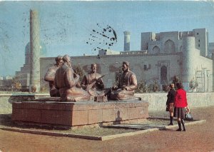 US30 postcard Uzbekistan Samarkand budhist statue 1982