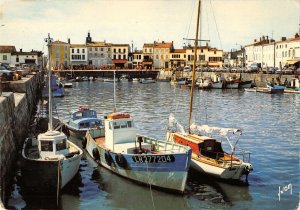 B108905 France La Flotte en Re Ile de Re L'Ensemble du Port Bateaux Boats