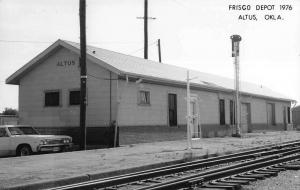 Altus Oklahoma 1976 Frisco train depot real photo pc Y14685