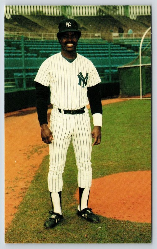 Baseball~1986 New York Yankees~Andre Robertson~Standard Chrome Postcard