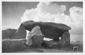 BR48446 Carnac le dolmen de ker gavat    France