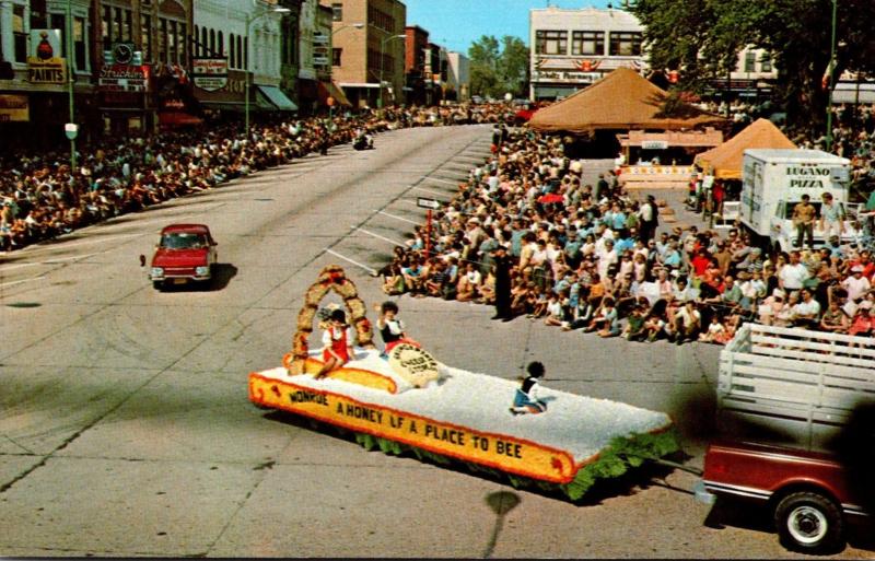 Wisconsin Monroe Baumgartner's Cheese Day Parade Float