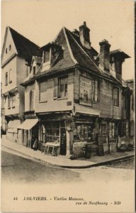 CPA LOUVIERS Vieilles Maisons - Rue de Neufbourg (1149141)