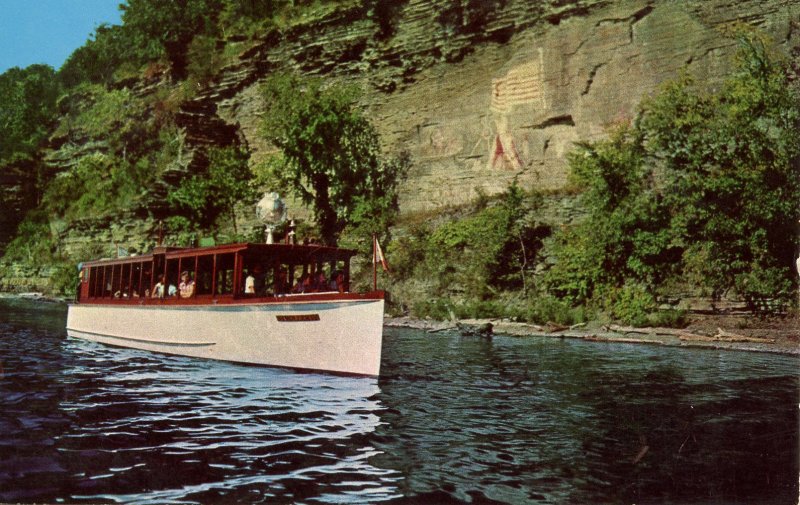 NY - Watkins Glen. Sightseeing Boat on Seneca Lake