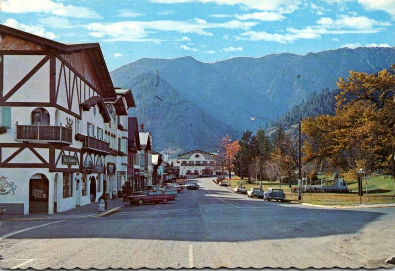 Washington Leavenworth Downtown Scene In Autumn