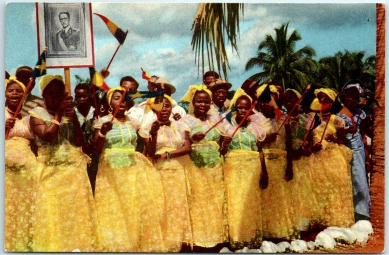 Postcard -The young girls of Coquilhatville - King's Journey To Congo 