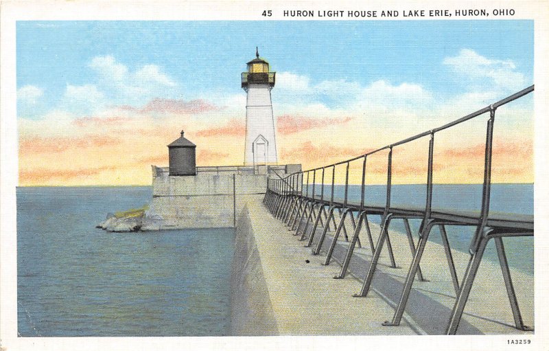 Huron Ohio 1940s Postcard Huron Lighthouse Light House Lake Erie