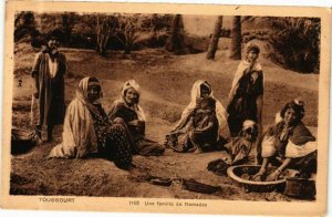 CPA AK Algérie-Touggourt-Une famille de Nomades (237455)