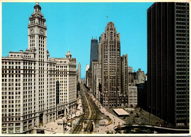 Illinois Chicago Michigan Avenue Looking North