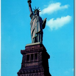 1954 NYC New York City, NY Statue of Liberty Bedloe's Island Bay 3 Cloud PC A222