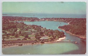 Round Lake Harbor & Lake Michigan~Belvedere Hotel & Resort~Plastichrome~PM 1952