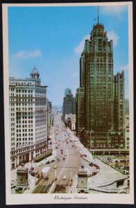 Michigan Avenue looking North Chicago