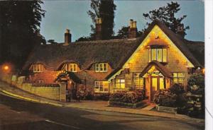 England Isle Of Wight Shanklin The Crab Inn At Night The Old Village