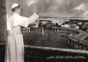 Vintage Postcard Real Photo Citta Del Vaticano S.S. Pio Xll Benedicente Vatican