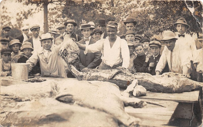 G68/ Marysville Ohio RPPC Postcard '12 Black Americana Meat? Butcher? Crowd