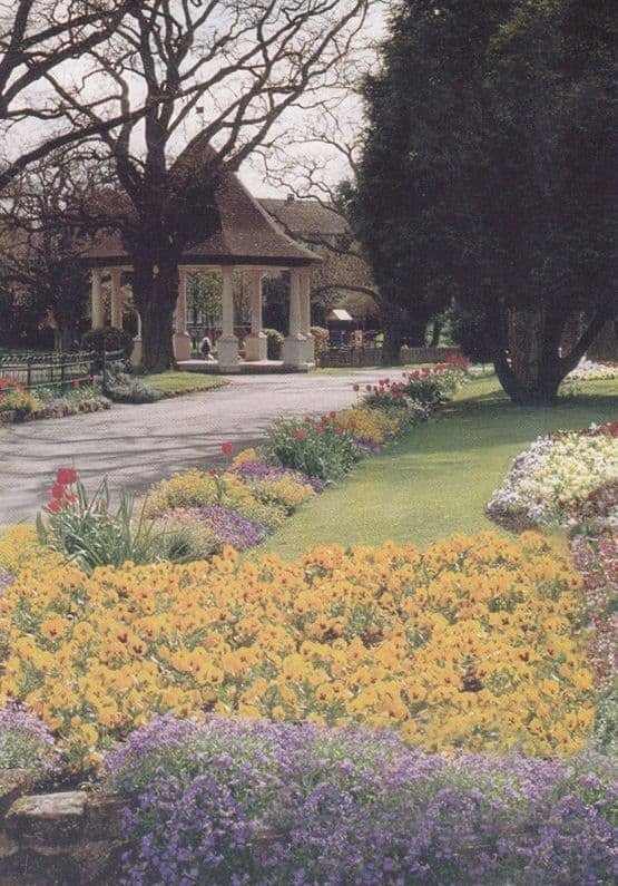 The Brass Band Bandstand Bamcroft Recreation Park Hitchin Hertfordshire Postcard