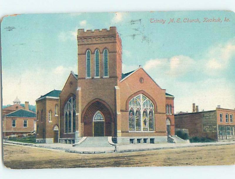 Divided-Back CHURCH SCENE Keokuk Iowa IA G4343