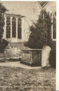 Buckinghamshire Postcard - Gray's Tomb in Churchyard - Stoke Poges Ref 14472A