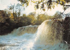 B100454 aysgarth  falls north yorkshire  uk