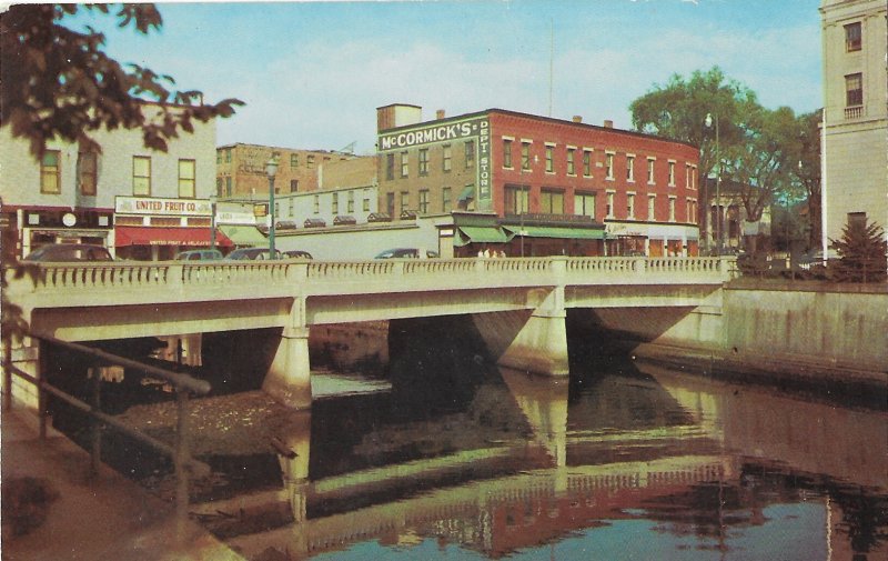 The Pawcatuck-Westerly Bridge Connects Connecticut and Rhode Island